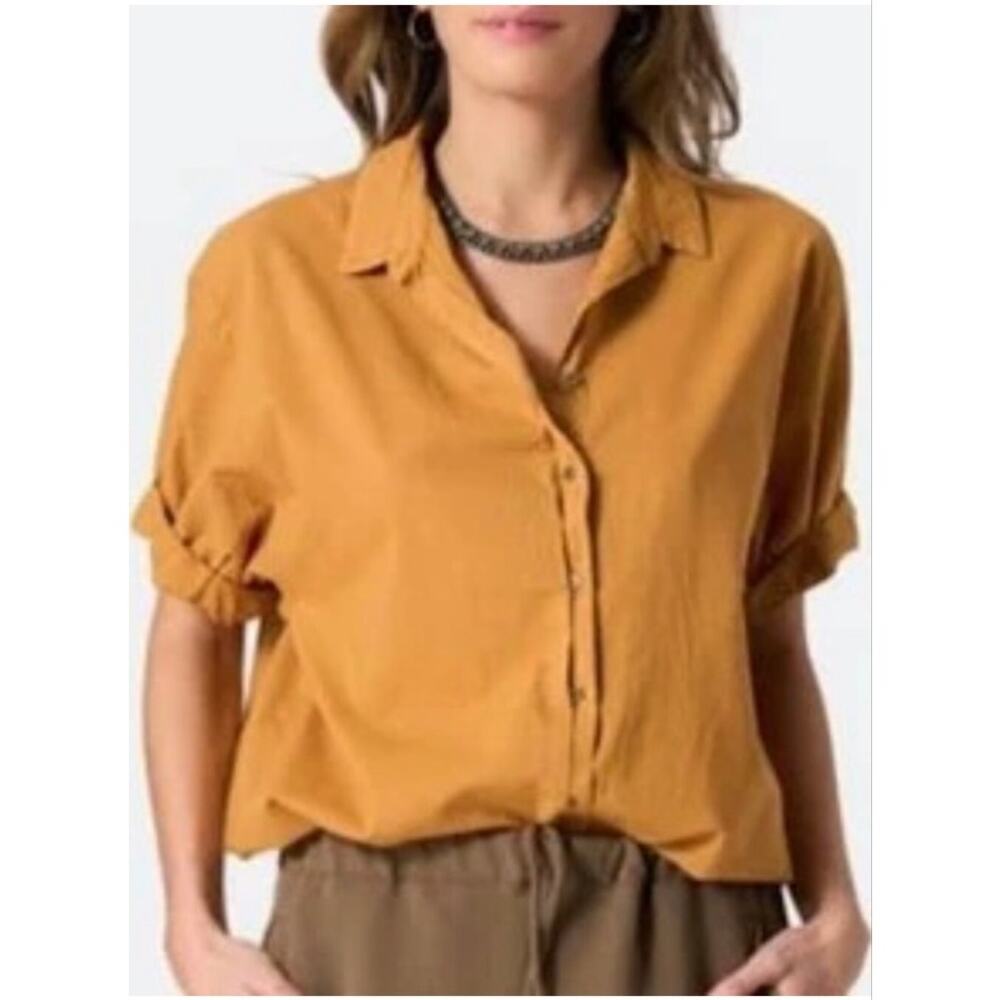 Xirena Channing Button Up Short Sleeve Blouse Marigold Medium (read description)